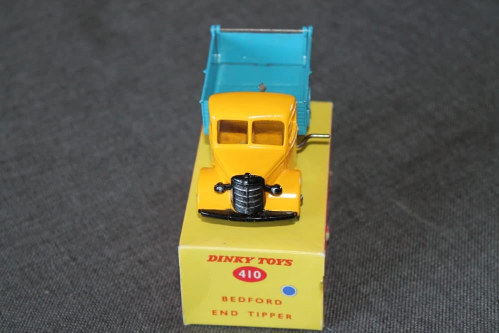 bedford-end-tipper-blue-and-yellow-windows-dinky-toys-410-front