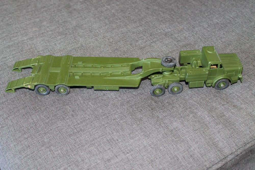 tank-transporter-dinky-toys-660-right-side