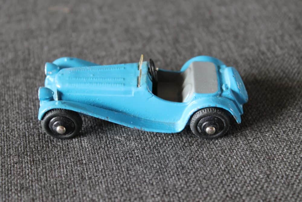 jaguar-ss-blue-and-grey-and-black-wheels-dinky-toys-38f