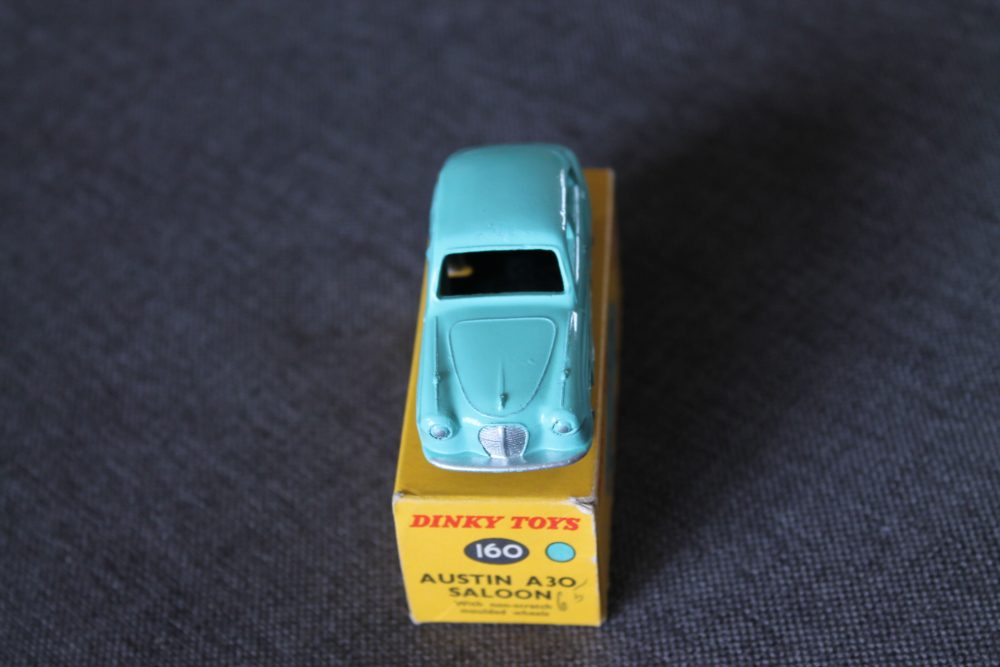 austin-a30-blue-crinkle-wheels-dinky-toys-160-front