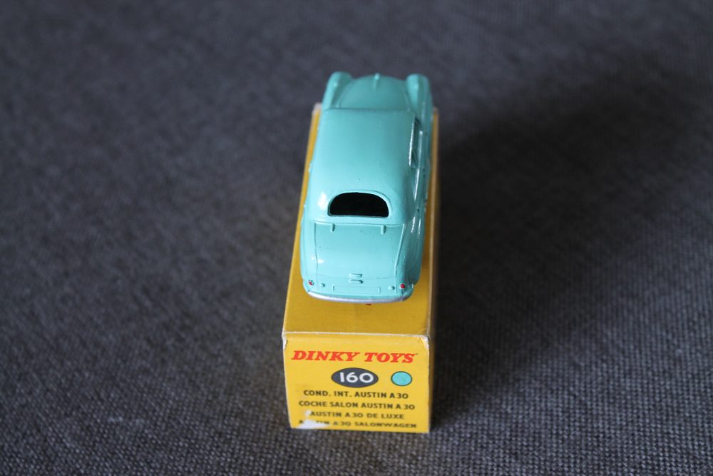 austin-a30-blue-crinkle-wheels-dinky-toys-160-back