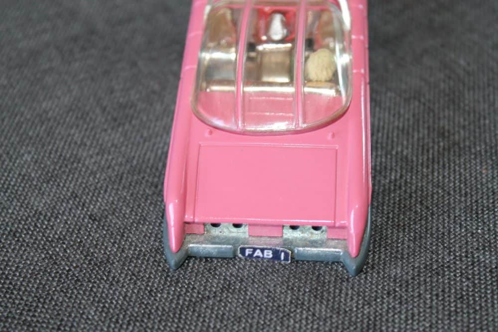 fab1-lady-penelope's-car-1st-issue-dinky-toys-100-back