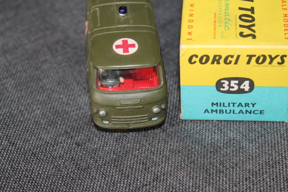 military-ambulance-corgi-toys-354-front