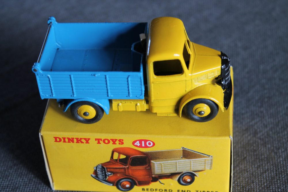 bedford-end-tipper-yellow-blue-dinky-toys-410-side