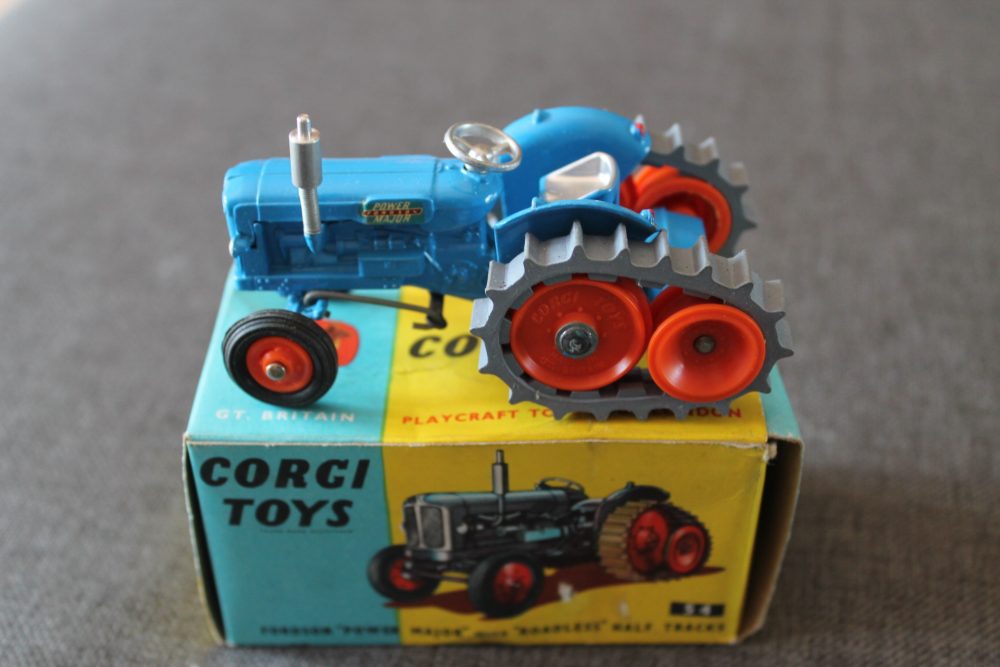 fordson-power-major-roadless-half-track-tractor-corgi-toys-054