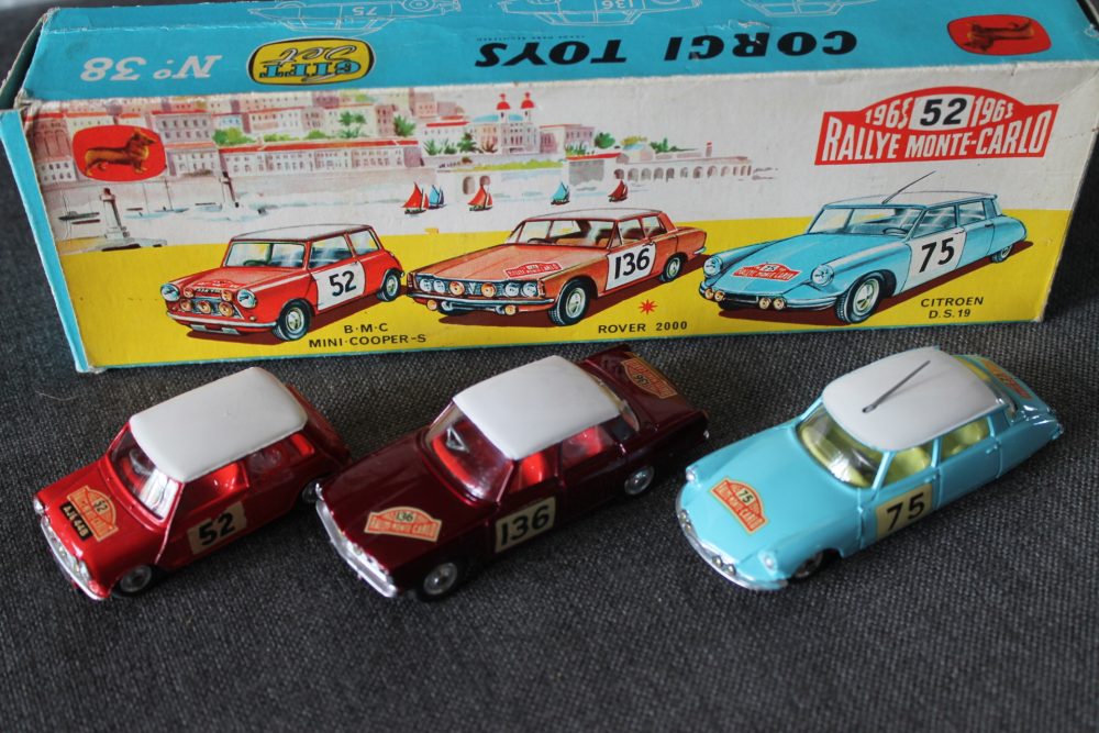 monte-carlo-rallye-gift-set-corgi-toys-gs38-box