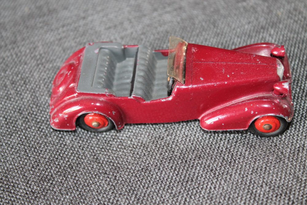 alvis-tourer-reddish-maroon-red-wheels-dinky-toys-38d-side