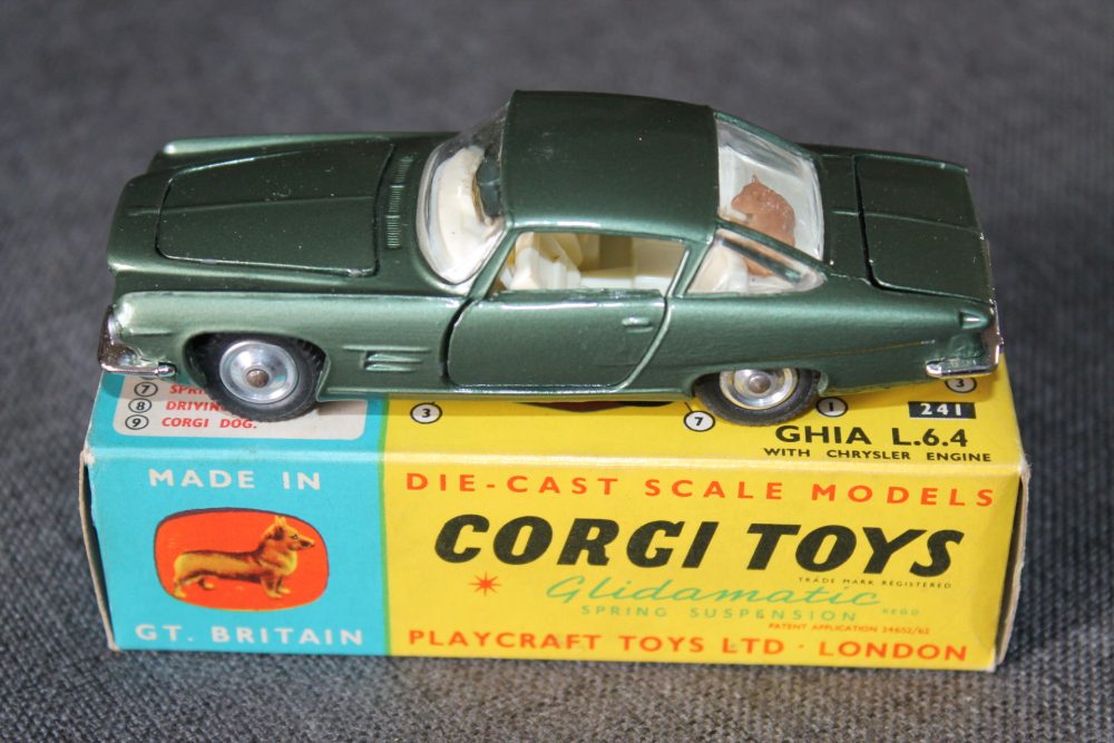 ghia-l6.4-green-corgi-toys-241