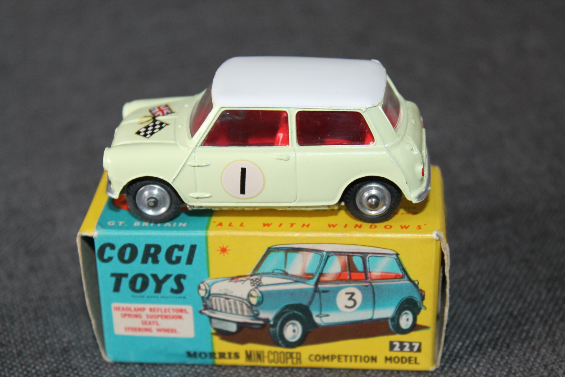 Corgi Toys 227 Morris Mini Cooper Competition - Diecast