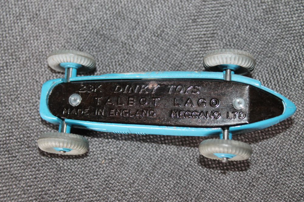 t-basealbot-lago-racing-car-blue-dinky-toys-23k-230