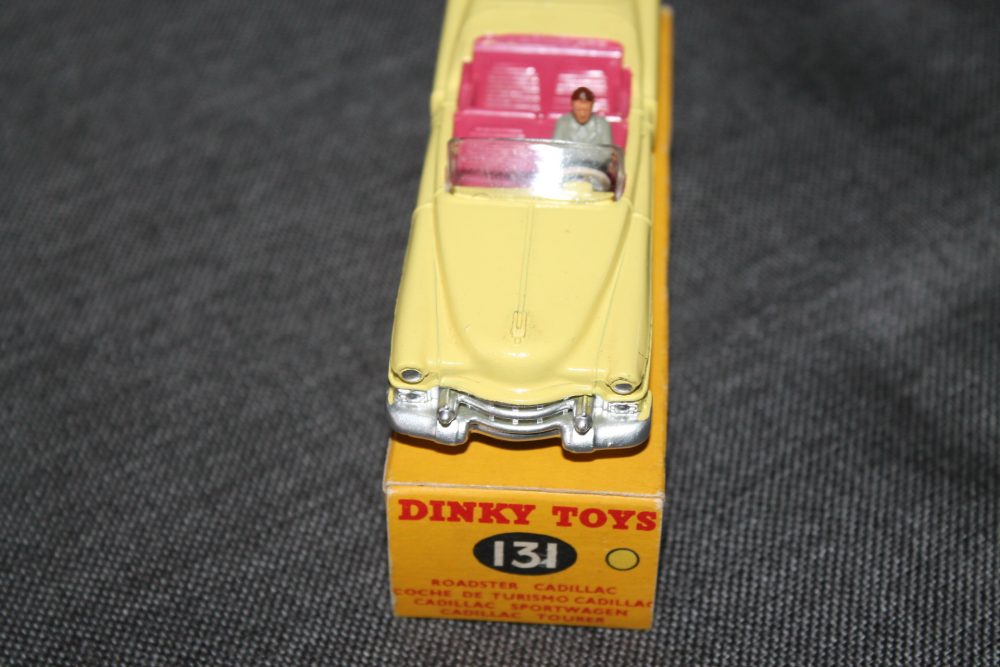 cadillac-tourer-lemon-dinky-toys-131-front