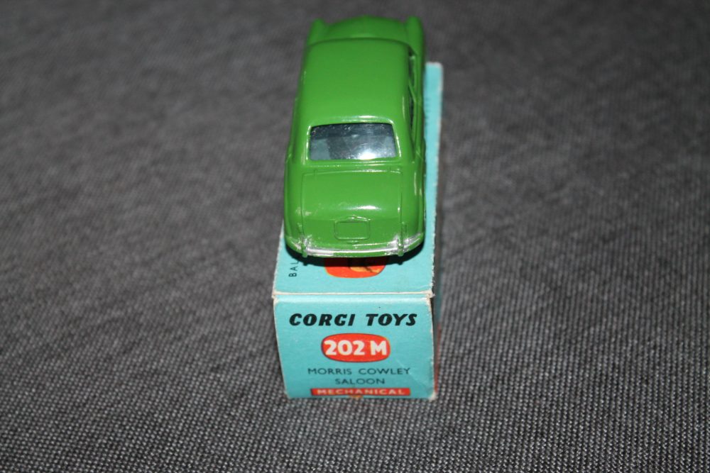 morris-cowley-mechanical-green-corgi-toys-202m-back