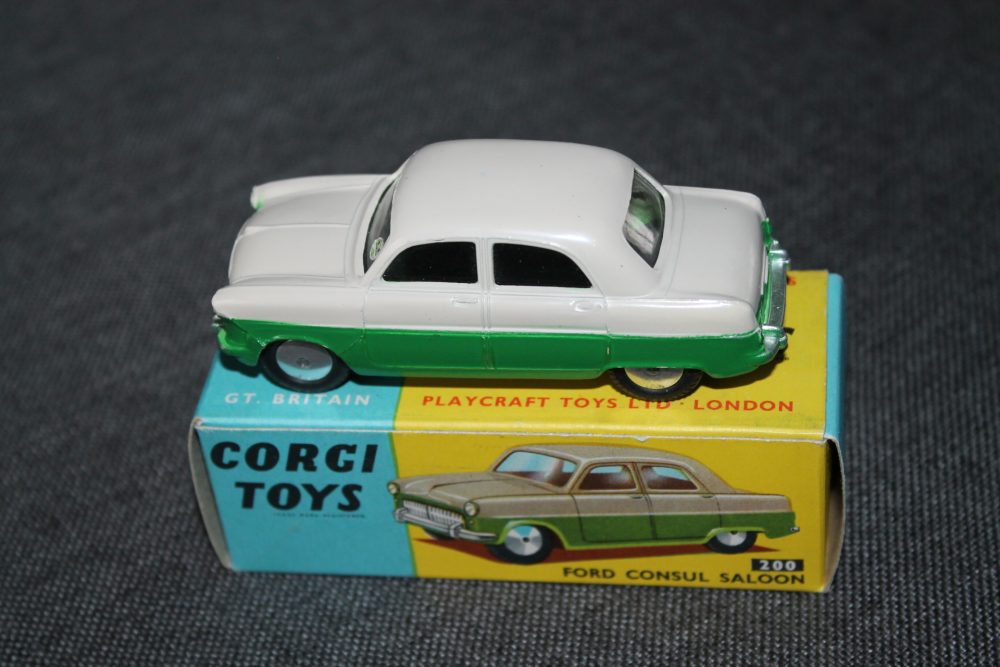 ford-consul-grey-and-green-corgi-toys-200