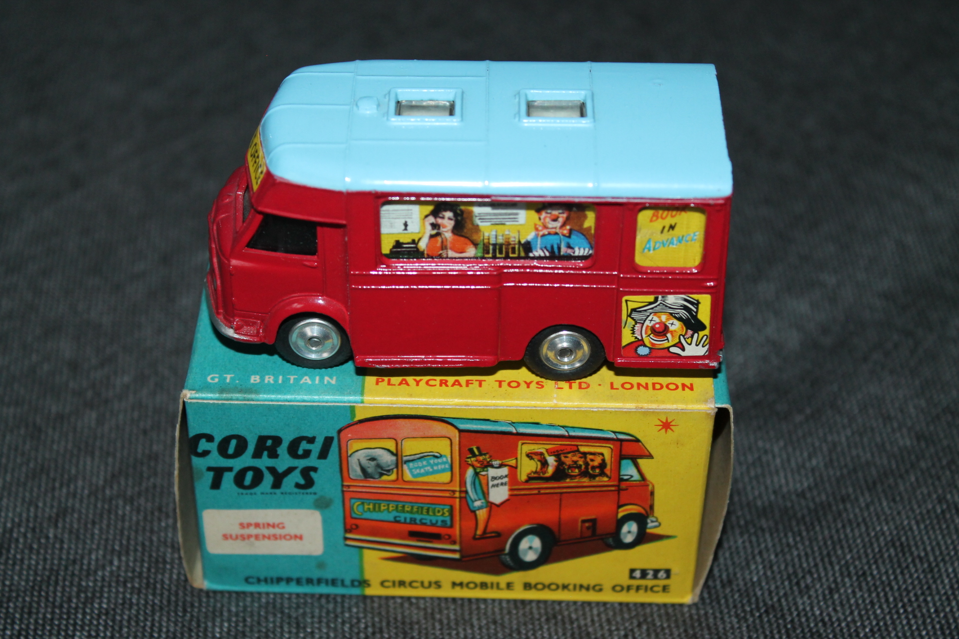 Corgi Tiys 426 Chipperfields Circus Mobile Booking Office - Diecast