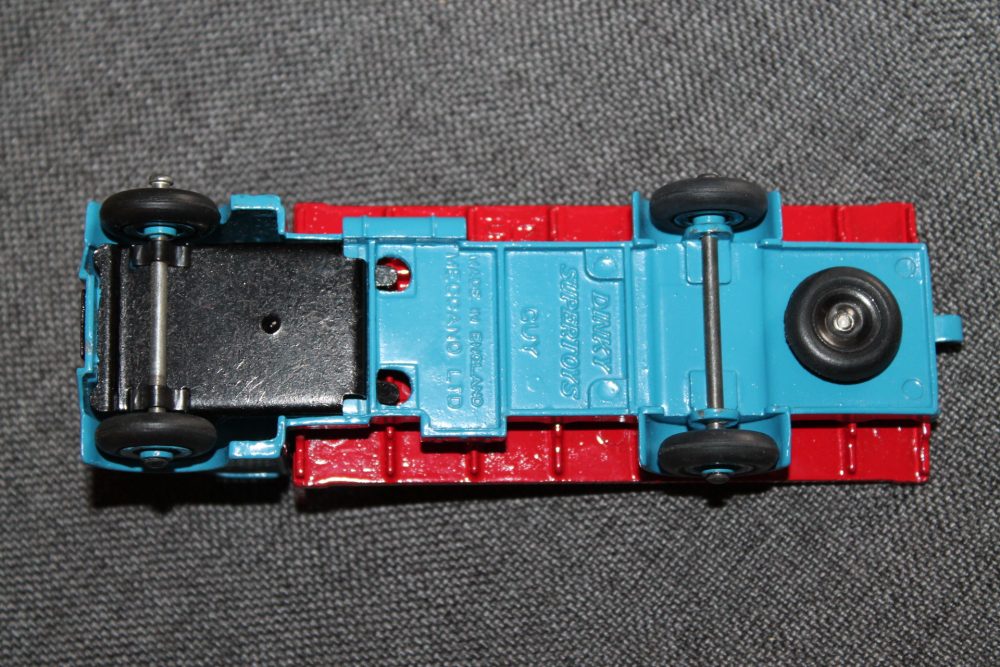 g-baseuy-flatbed-mid-blue-red-rivet-back-dinky-toys-432