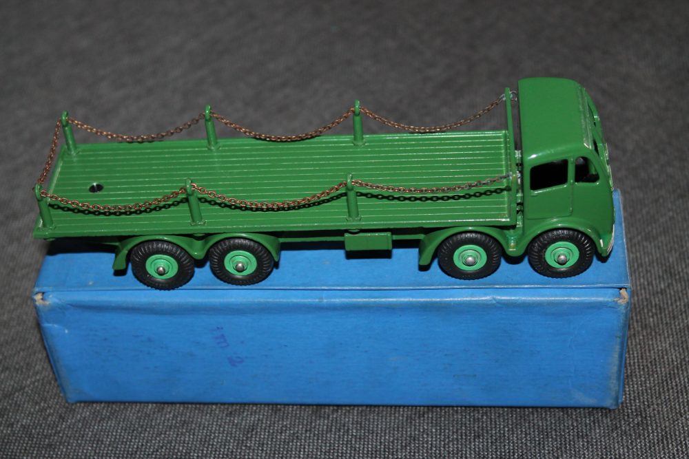 f-sideoden-2nd-cab-chain-lorry-green-dinky-toys-505