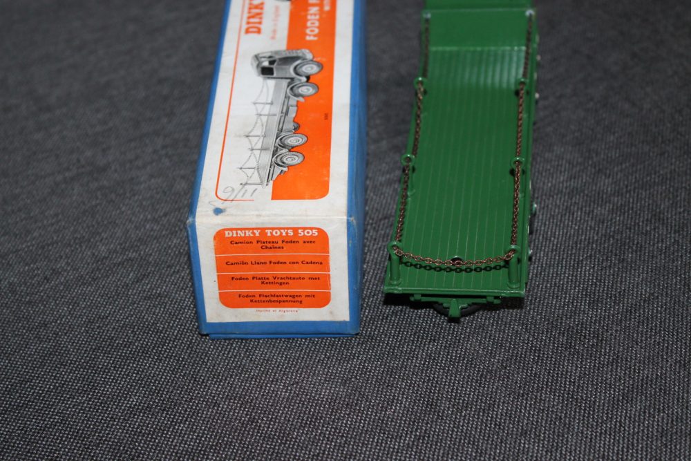 f-backoden-2nd-cab-chain-lorry-green-dinky-toys-505