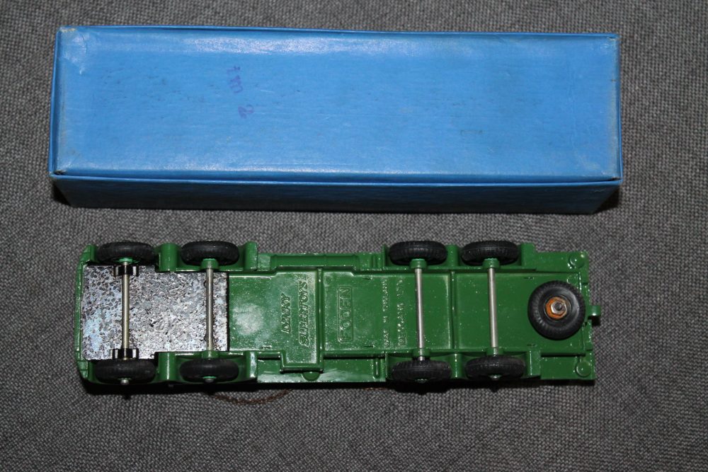 foden-2nd-cab-chain-lorry-green-dinky-toys-505-base