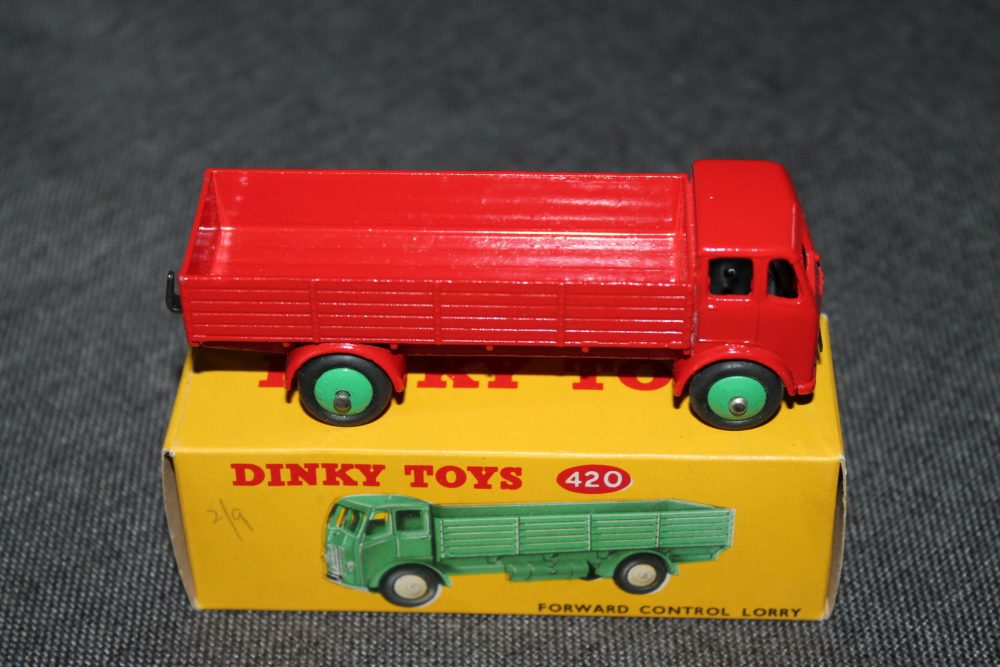 forward-control-lorry-red-dinky-toys-420-side