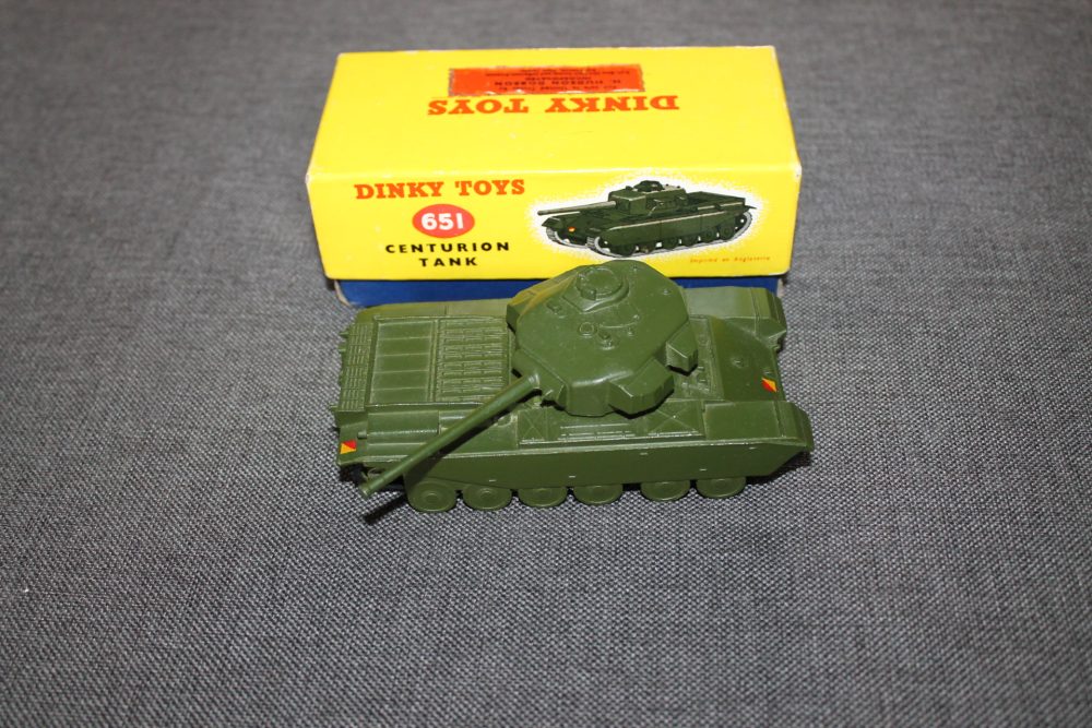 centurian-tank-semi-gloss-green-dinky-toys-651