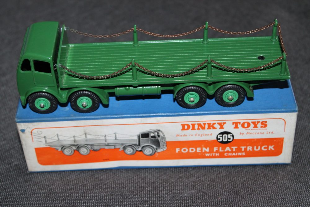 foden-2nd-cab-chain-lorry-green-dinky-toys-505