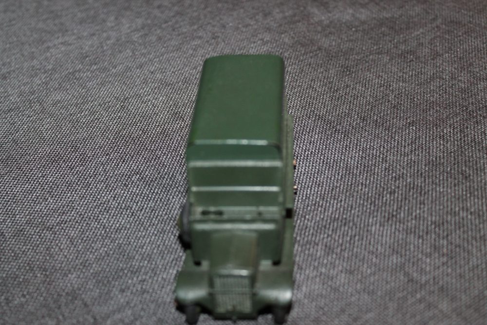 six-wheel-covered-wagon-dark-gloss-green-dinky-toys-151b-front