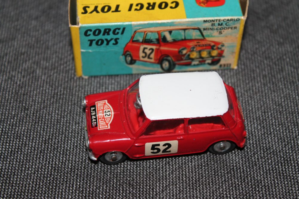 monte-carlo-bmc-mini-cooper-rally-corgi-toys-321