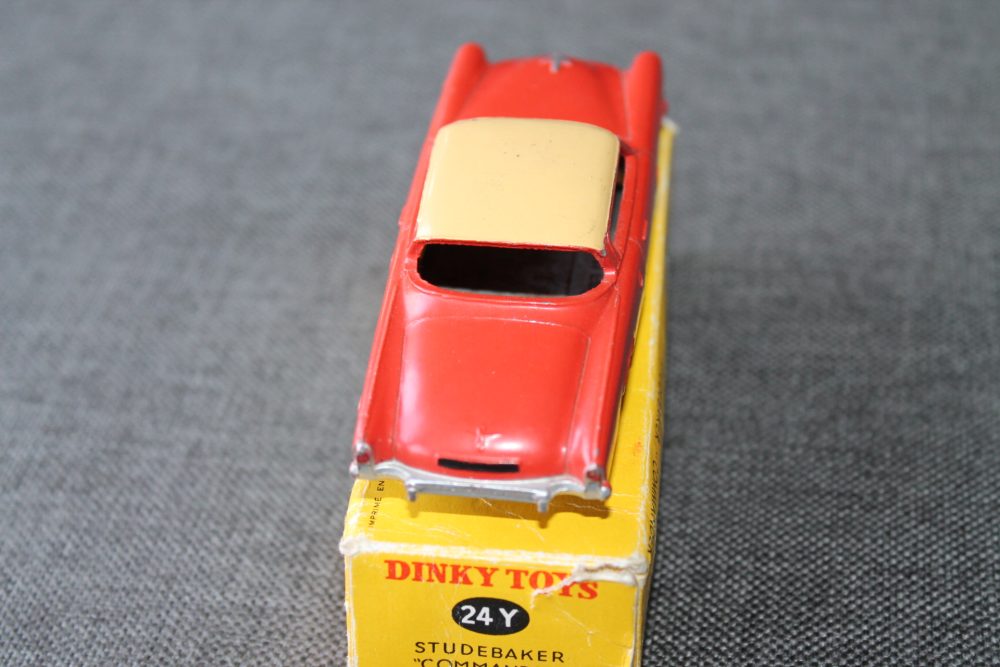 studebaker-commander-burnt-orange-and-tan-french-dinky-toys-24y-back