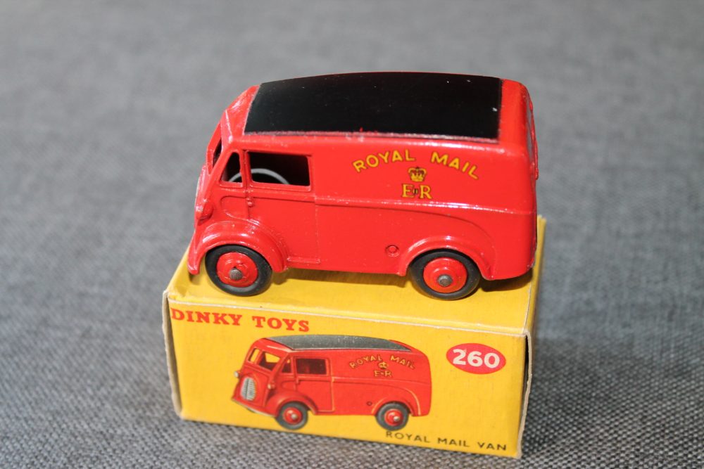 morris-royal-mail-van-dinky-toys-260