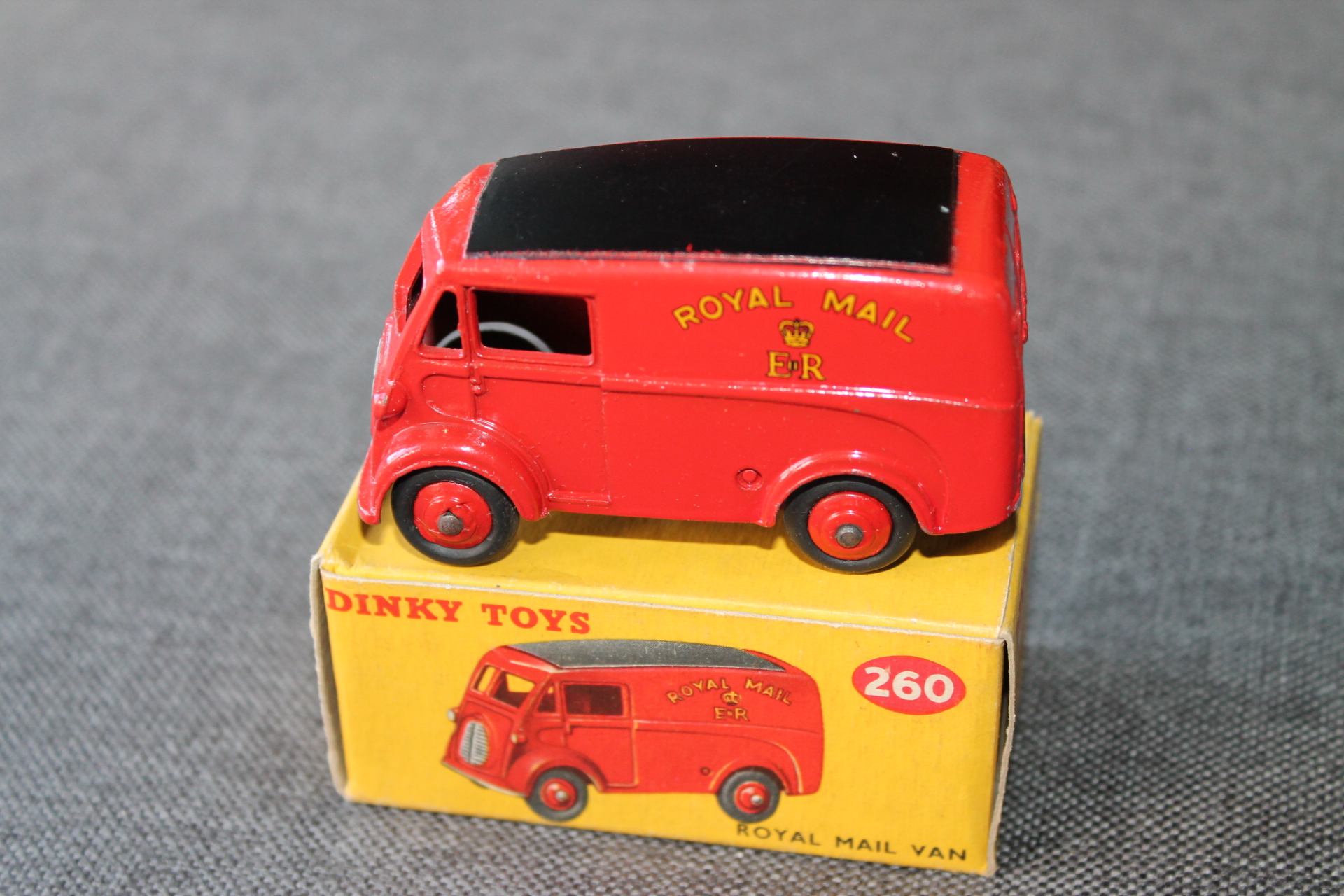 ディンキー　Dinky #260  Mail Van 1955 ディンキー Dinky #260 Mail Van 1955 Dinky Toys No. 260