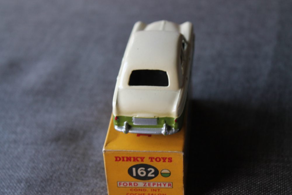 ford-zephyr-lime-green-and-cream-and-beige-wheels-dinky-toys-162-back