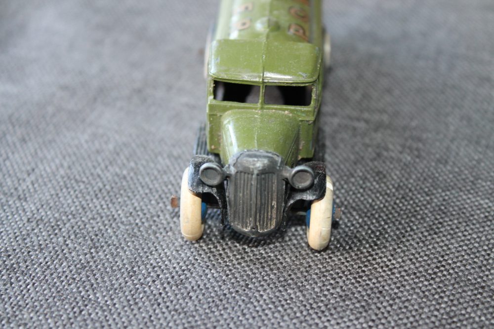 pre war petrol tanker type 2 dark olive green dinky toys 25d front