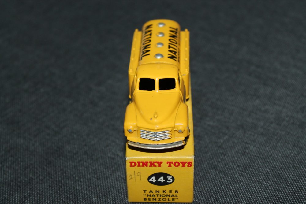 studebaker national benzole petrol tanker yellow dinky toys 443-front