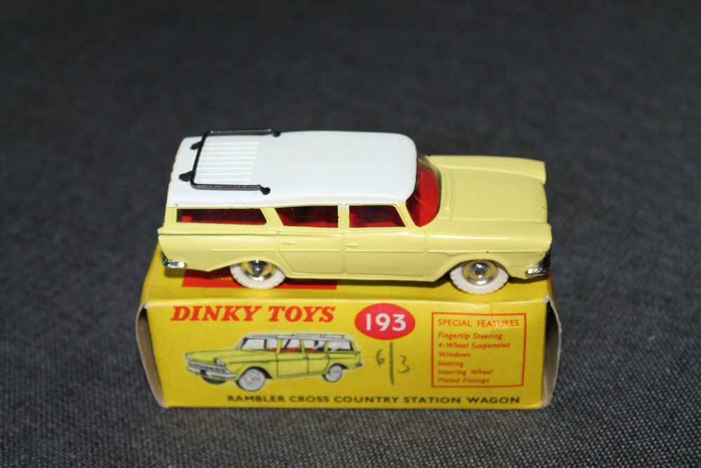 rambler country estate dinky toys 193 side