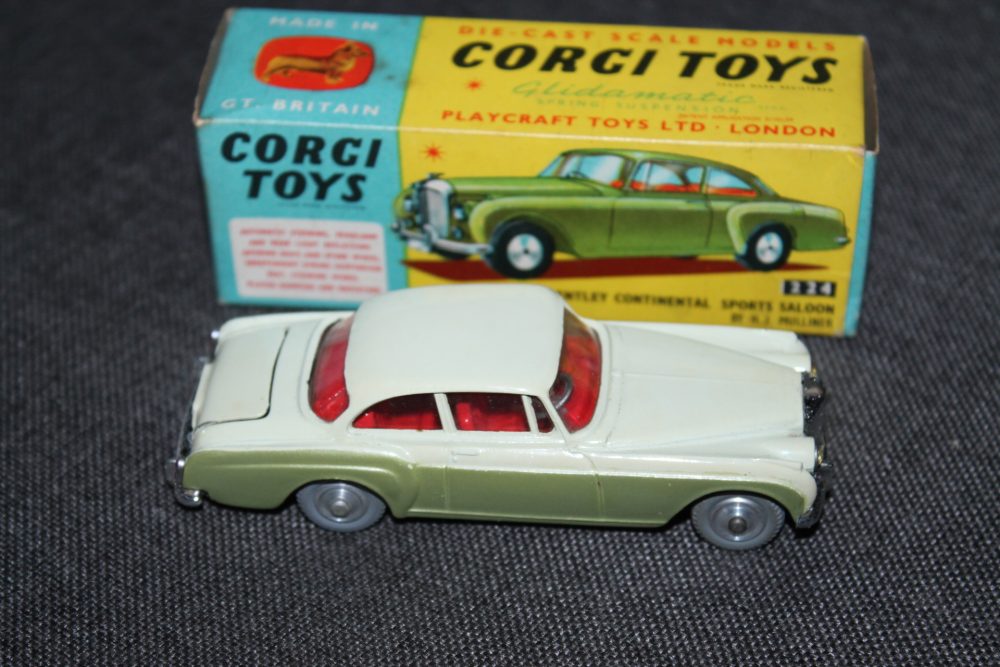 bentley continental green corgi toys 224 side