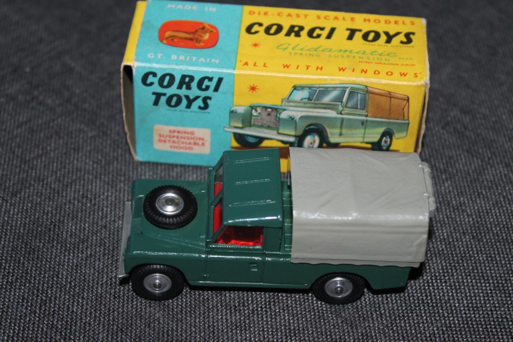 land rover rare colour corgi toys 438