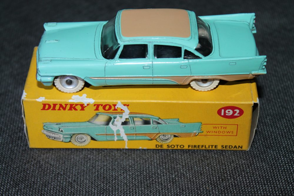 de soto fireflite turquiose dinky toys 192