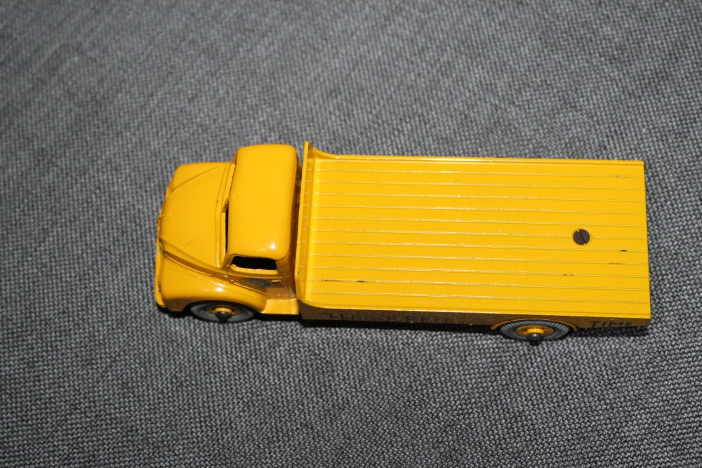 leyland cement lorry yellow dinky toys 533 top