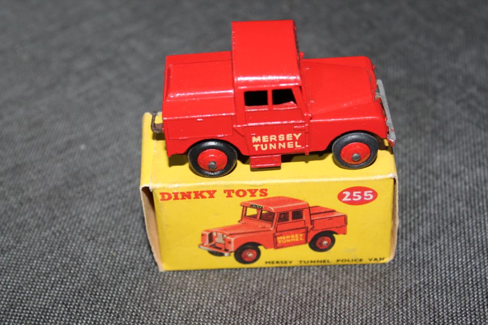 mersey tunnel police vehicle dinky toys 255 side