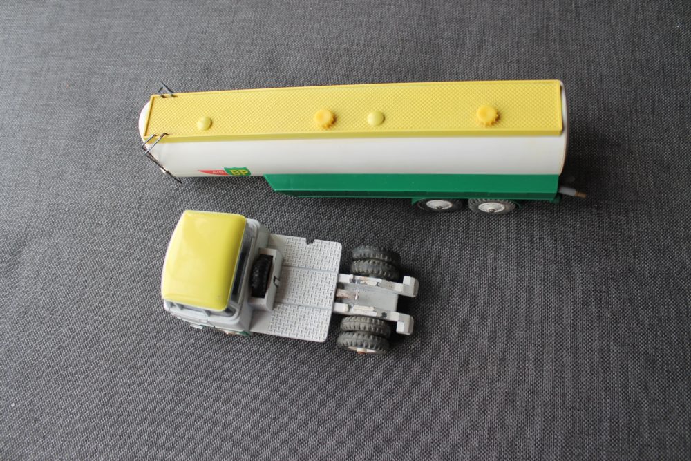 unic articulated petrol tanker bp french dinky toys 887 top