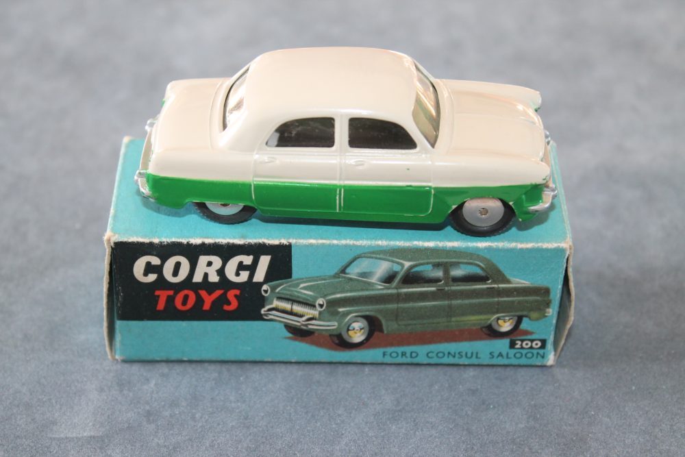 ford consul grey and green corgi toys 200 side