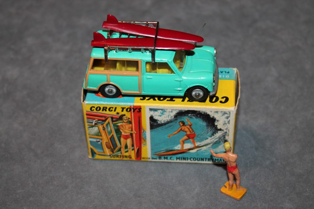surfing mini corgi toys 485 side