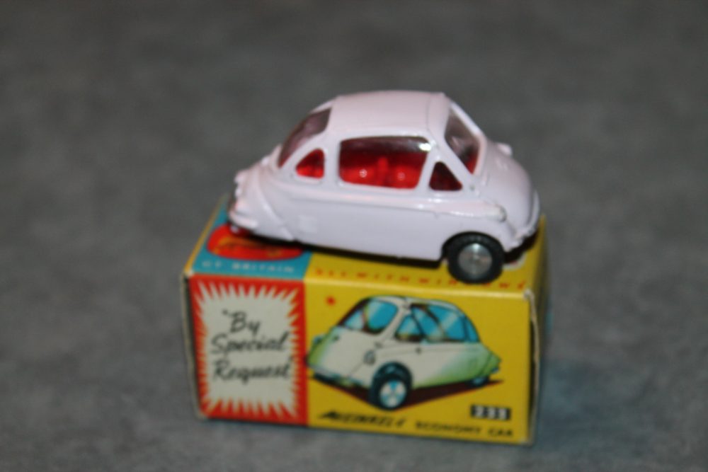heinkel economy car deep lilac corgi toys 233 side