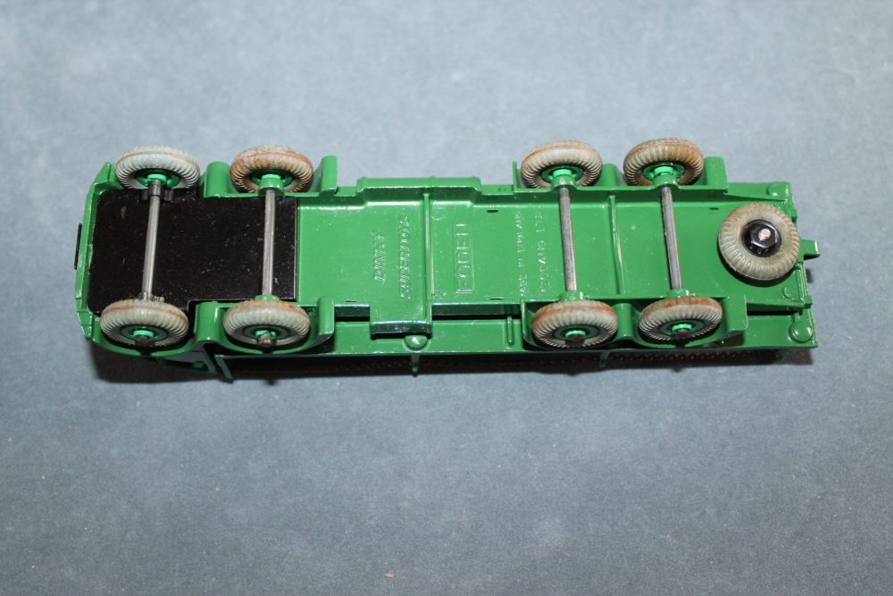 foden 2nd cab chain lorry green dinky toys 905 base
