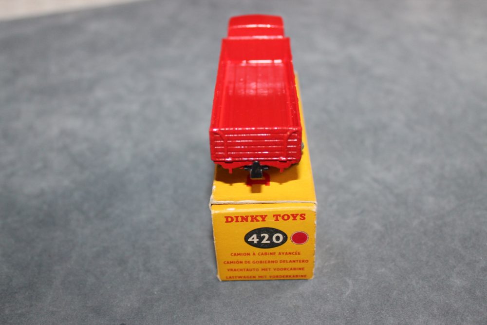 forward control lorry red dinky toys 420 back