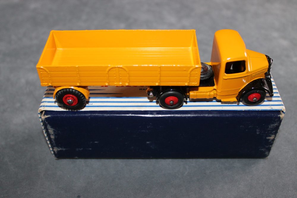 bedford articulated lorry yellow dinky toys 921 side