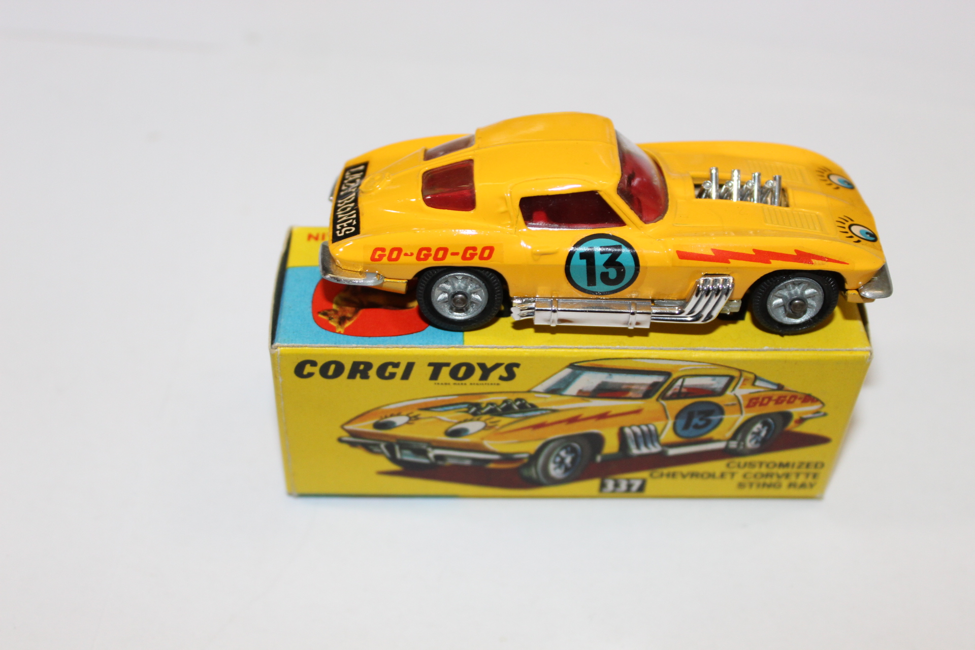 ミニカー CORGI TOYS 337 Corgi 337 Customised Chevrolet Corvette Sting Ray