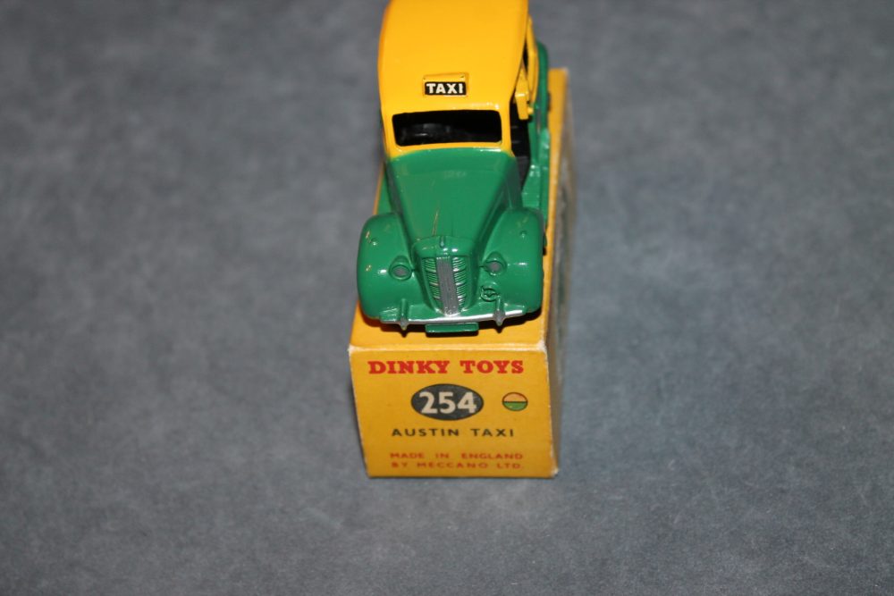 austin taxi yellow and green dinky toys 254 front