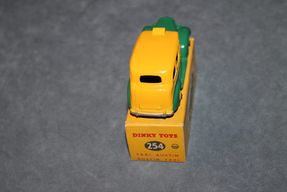 austin taxi yellow and green dinky toys 254 back