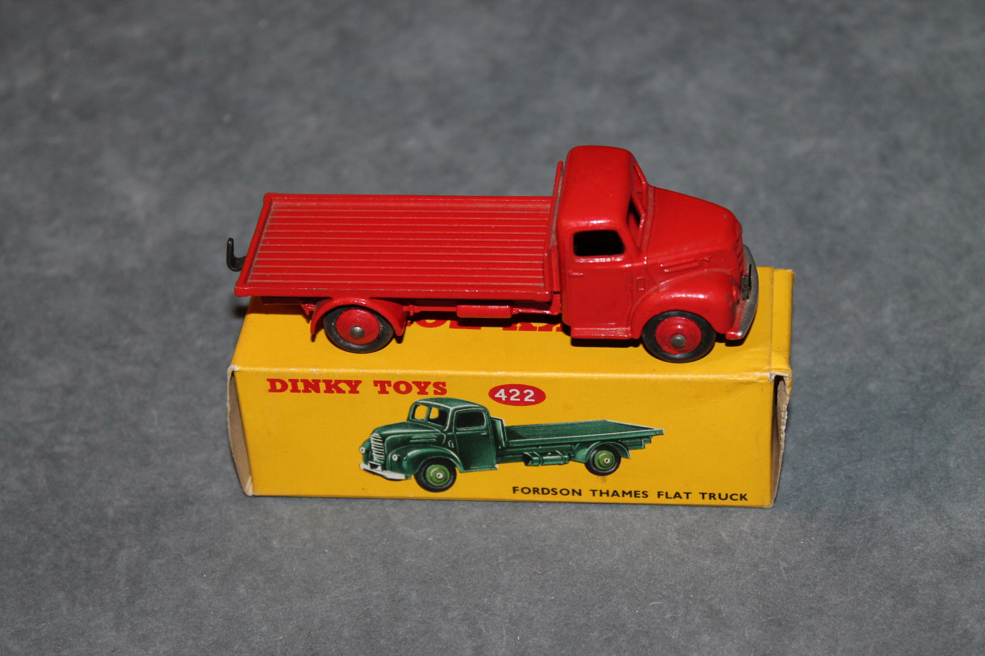 Dinky Toys Fordson Thames 422 Miniature Ancienne Collection Angleterre Pas Corgi